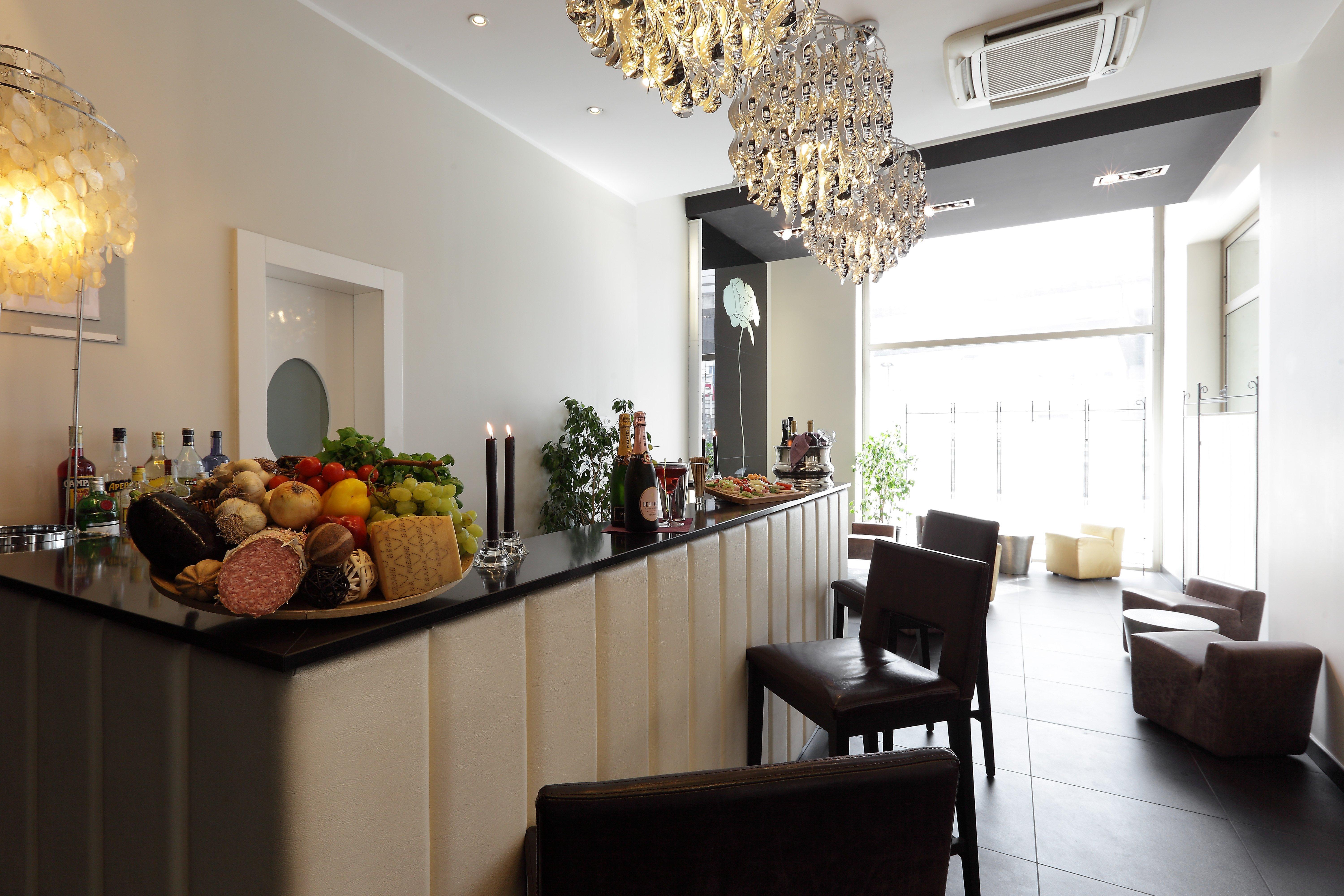 Holiday Inn Genoa City By Ihg Exterior photo